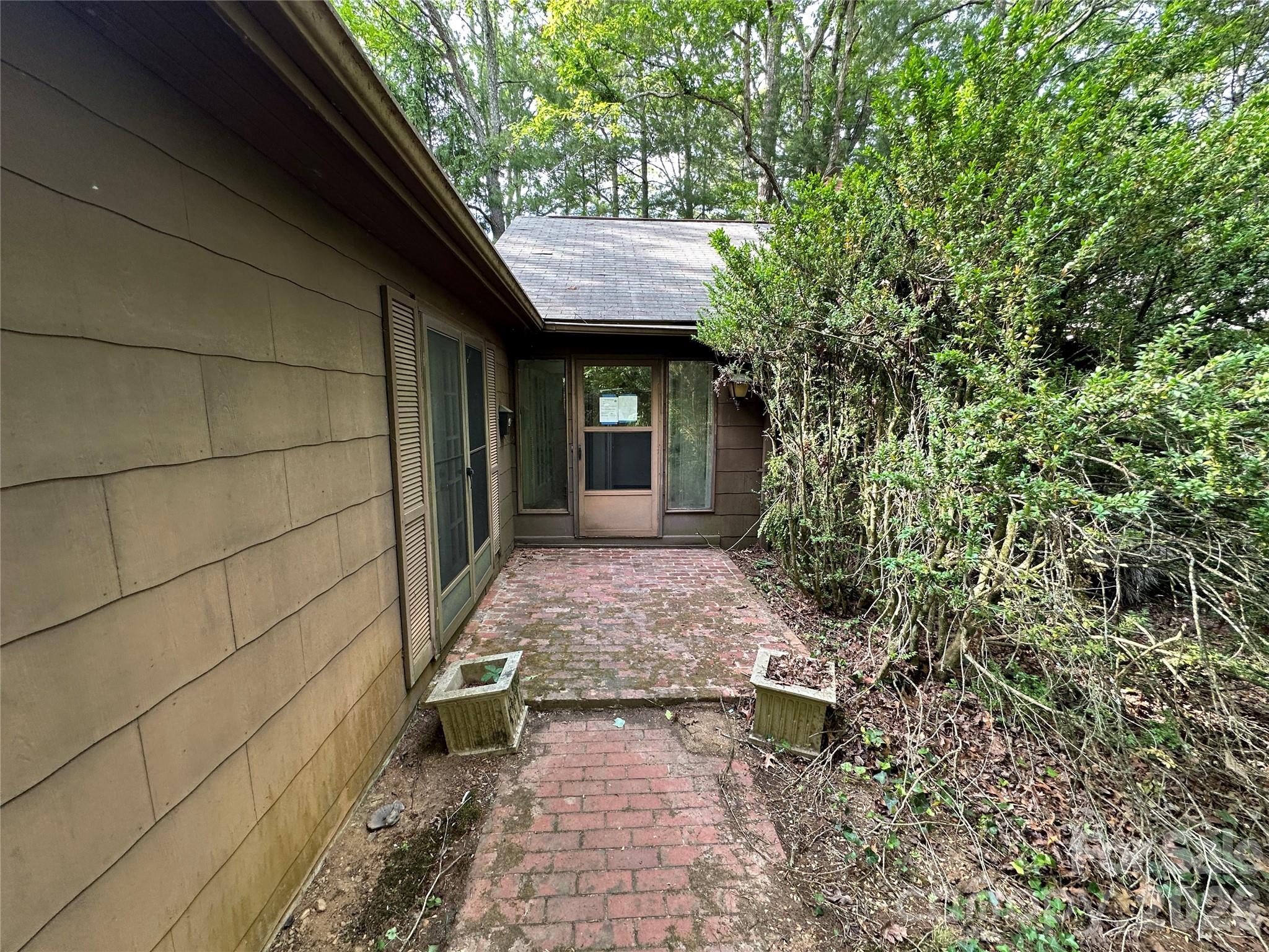 5 Lone Pine Road