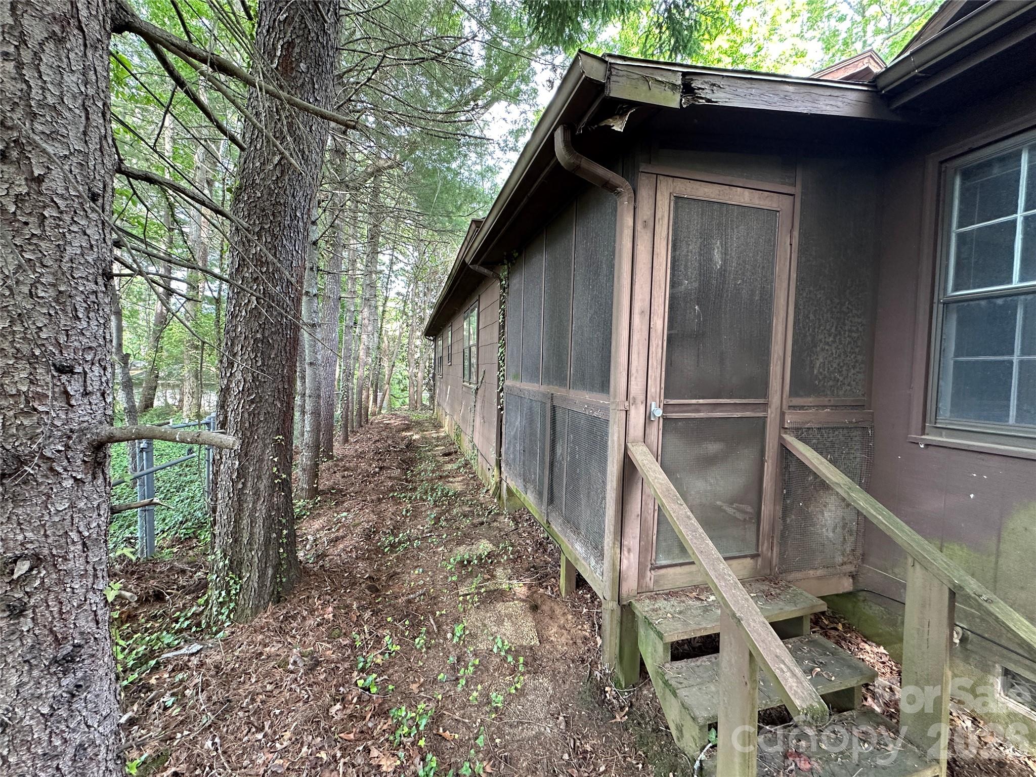 5 Lone Pine Road