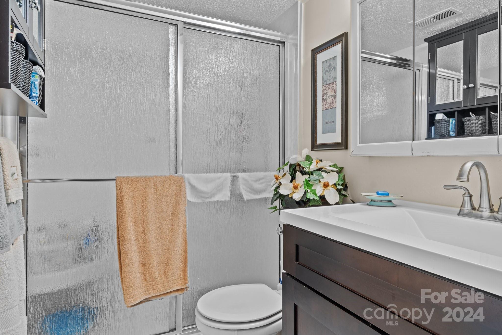 Holly Crest - Residential