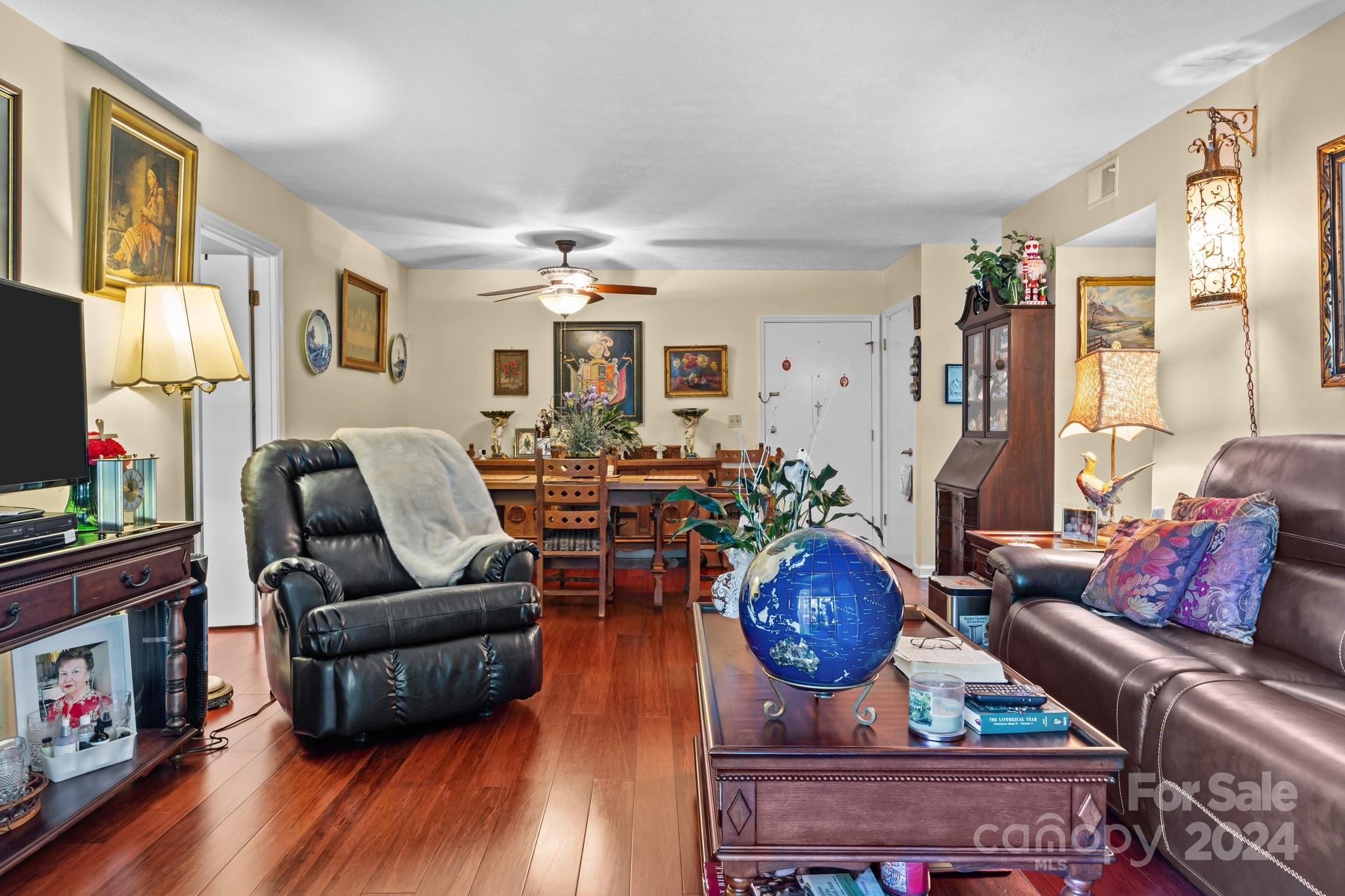 Holly Crest - Residential