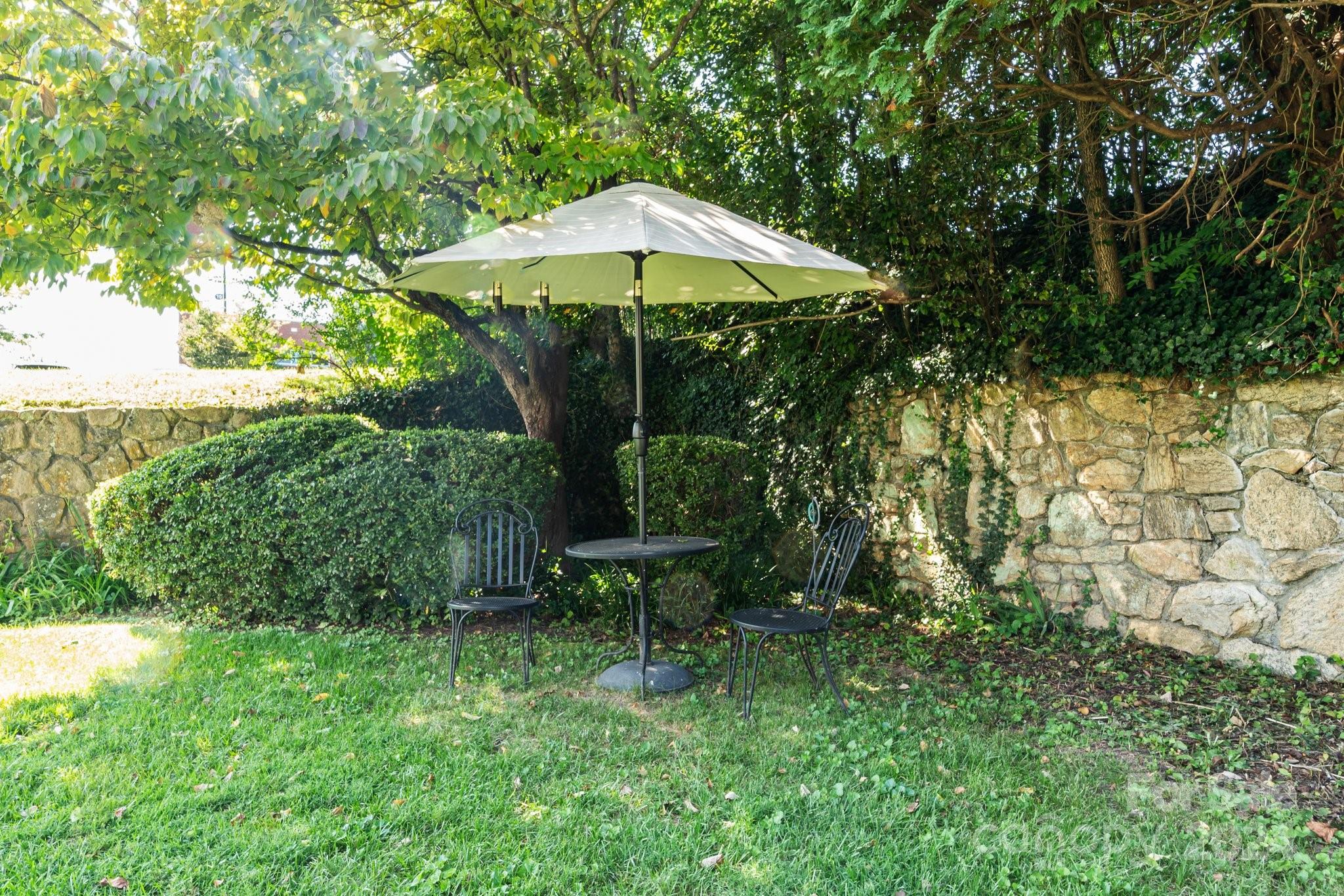 Holly Crest - Residential