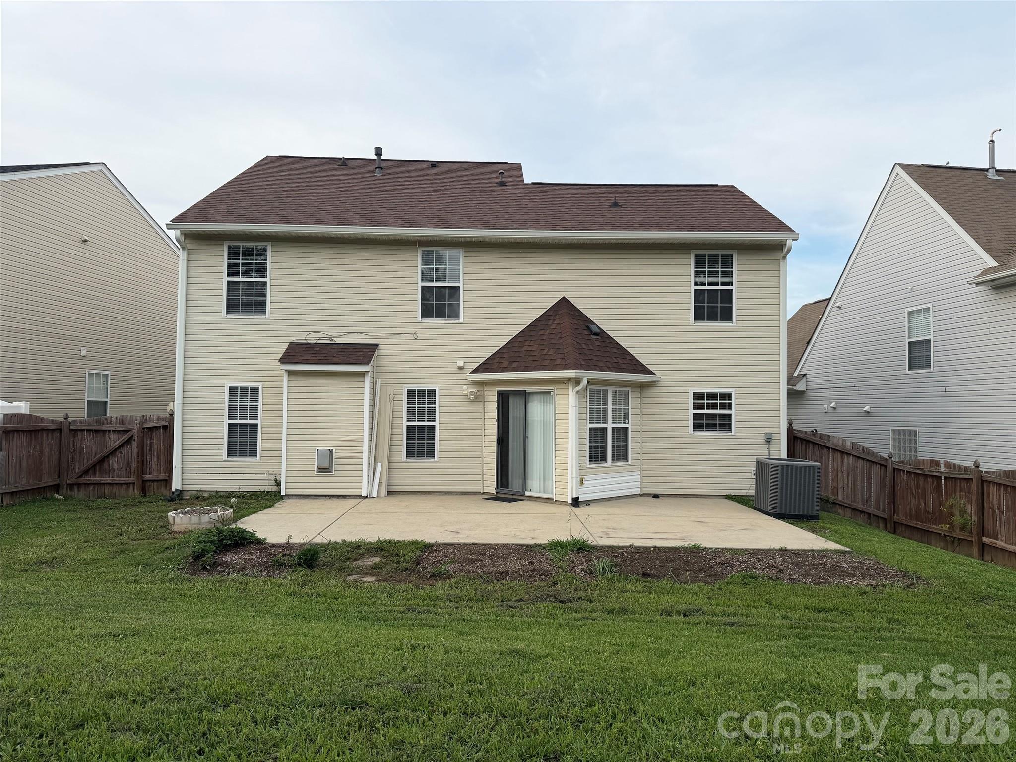9233 Simonton Drive - Photo 3