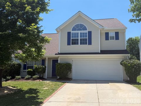 Photo of 9233 Simonton Drive, Charlotte, NC 28269 (MLS # 4384205)