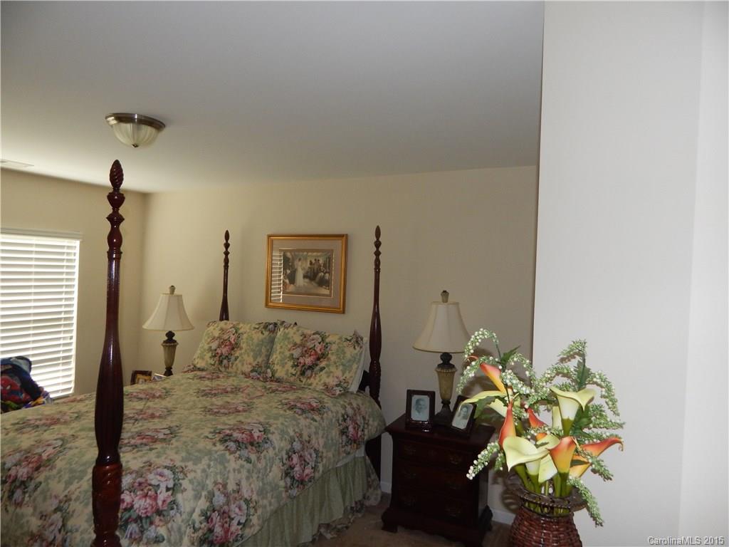 Ridge Pointe - Residential