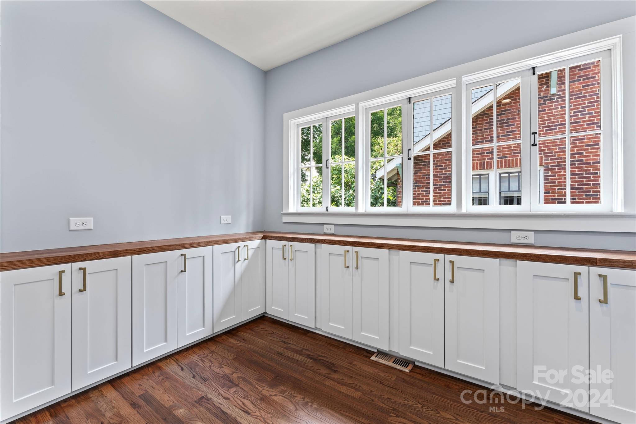 Wesley Heights - Residential