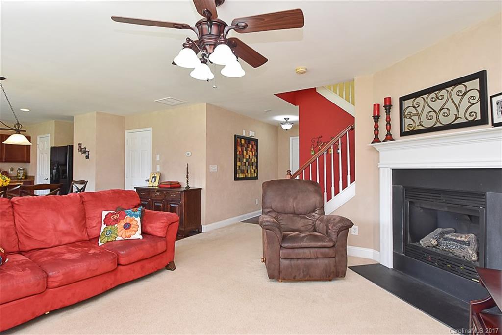 Hamilton Lakes - Residential