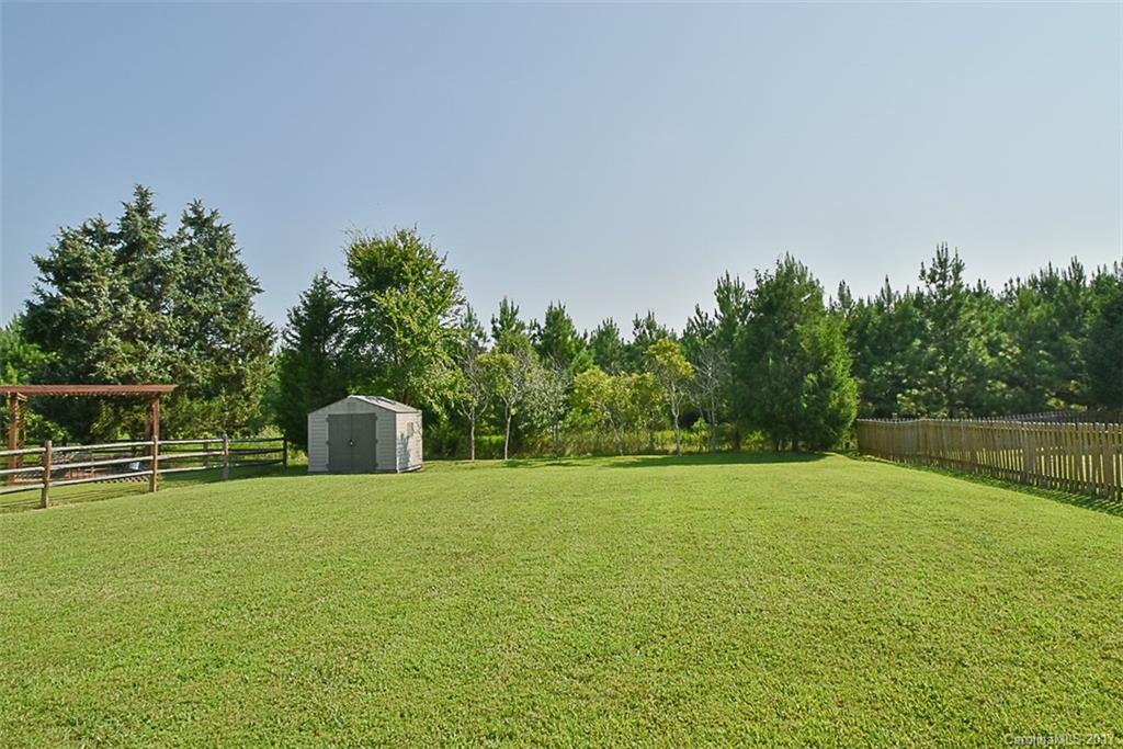 Hamilton Lakes - Residential