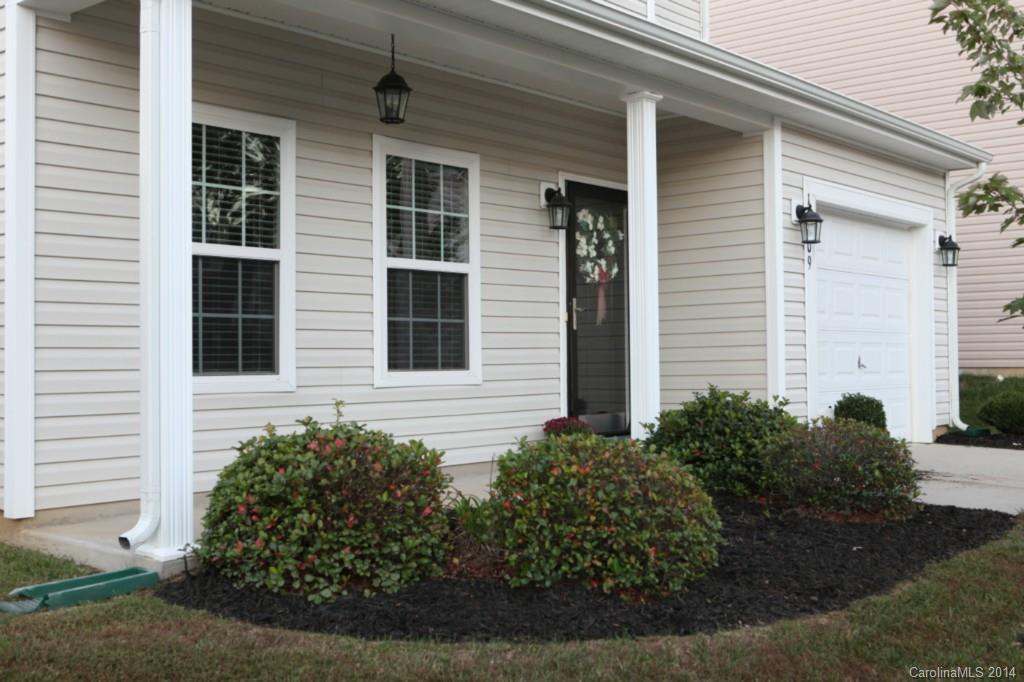 Old Stone Crossing - Residential