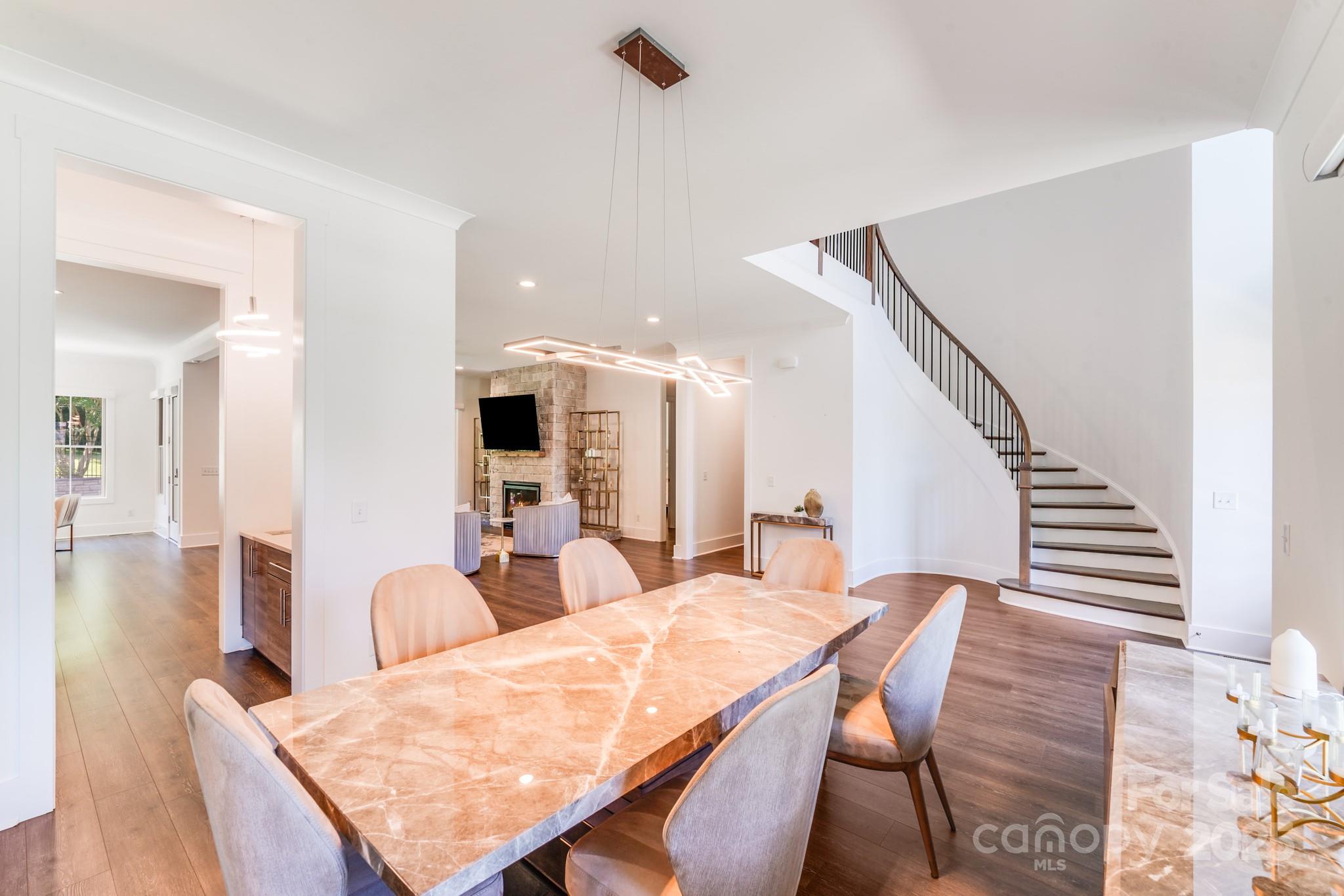 Greyson - Residential