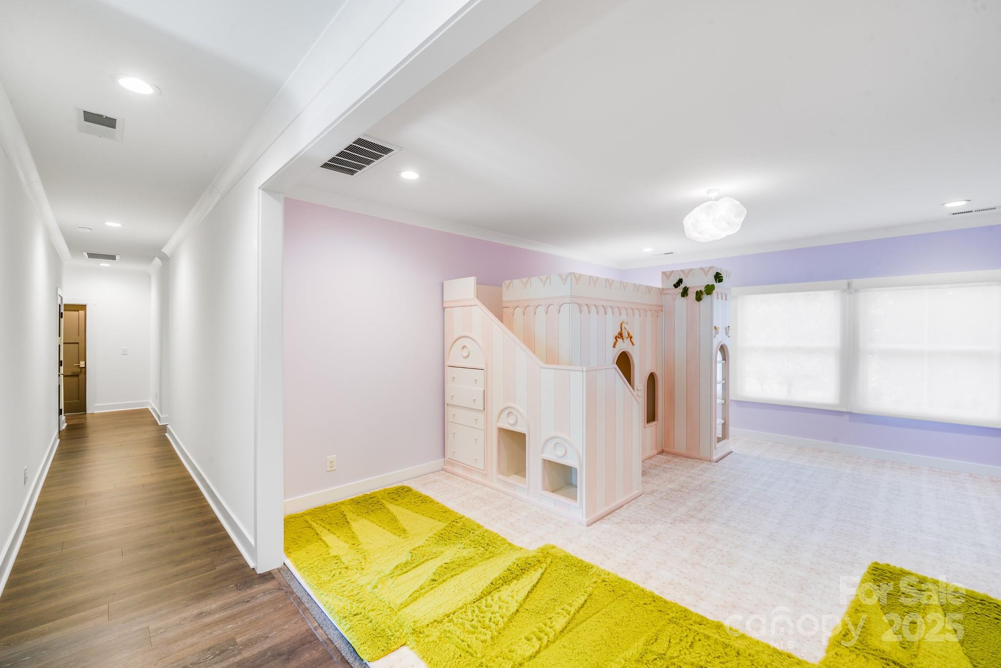 Greyson - Residential