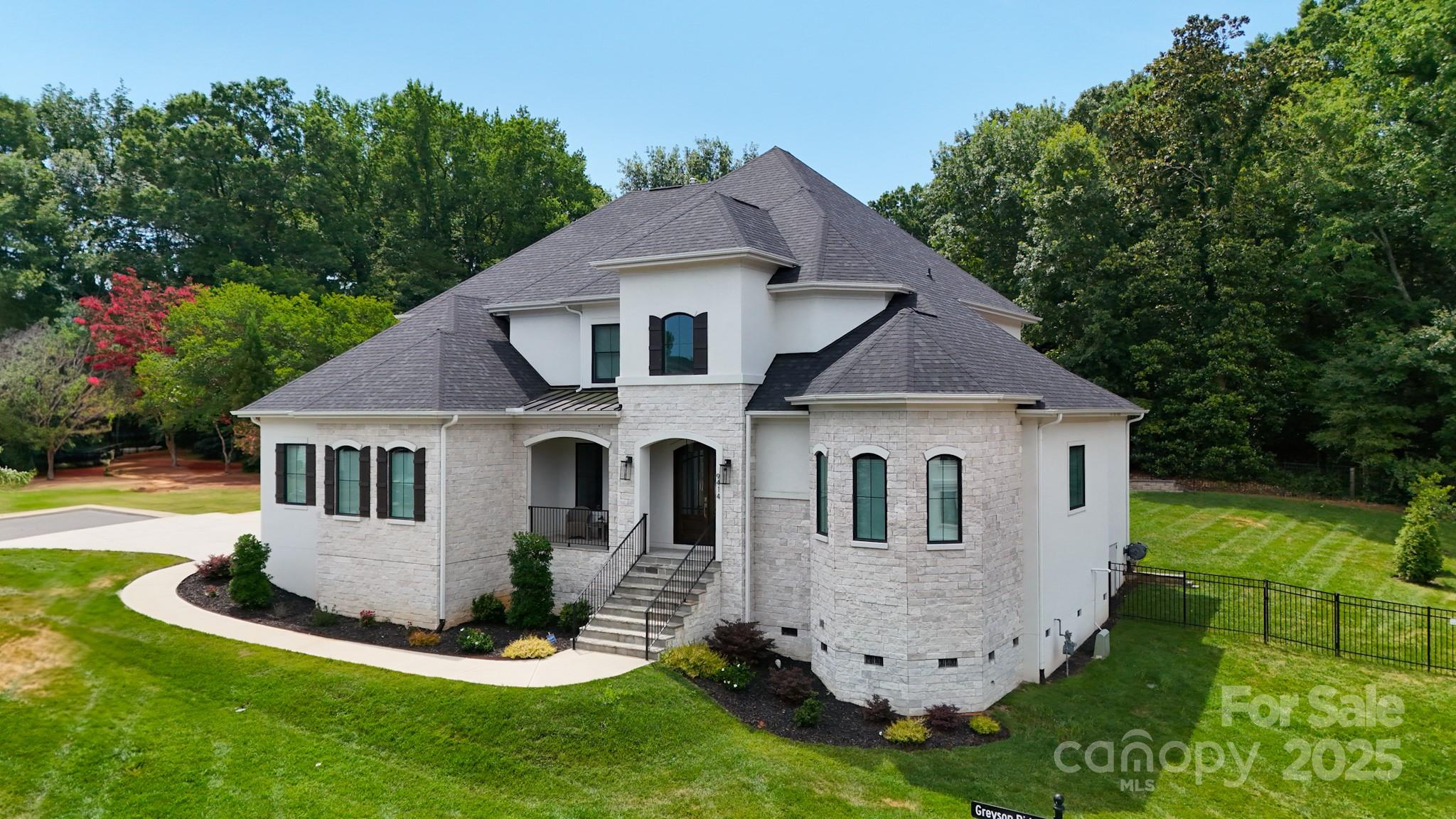 Greyson - Residential