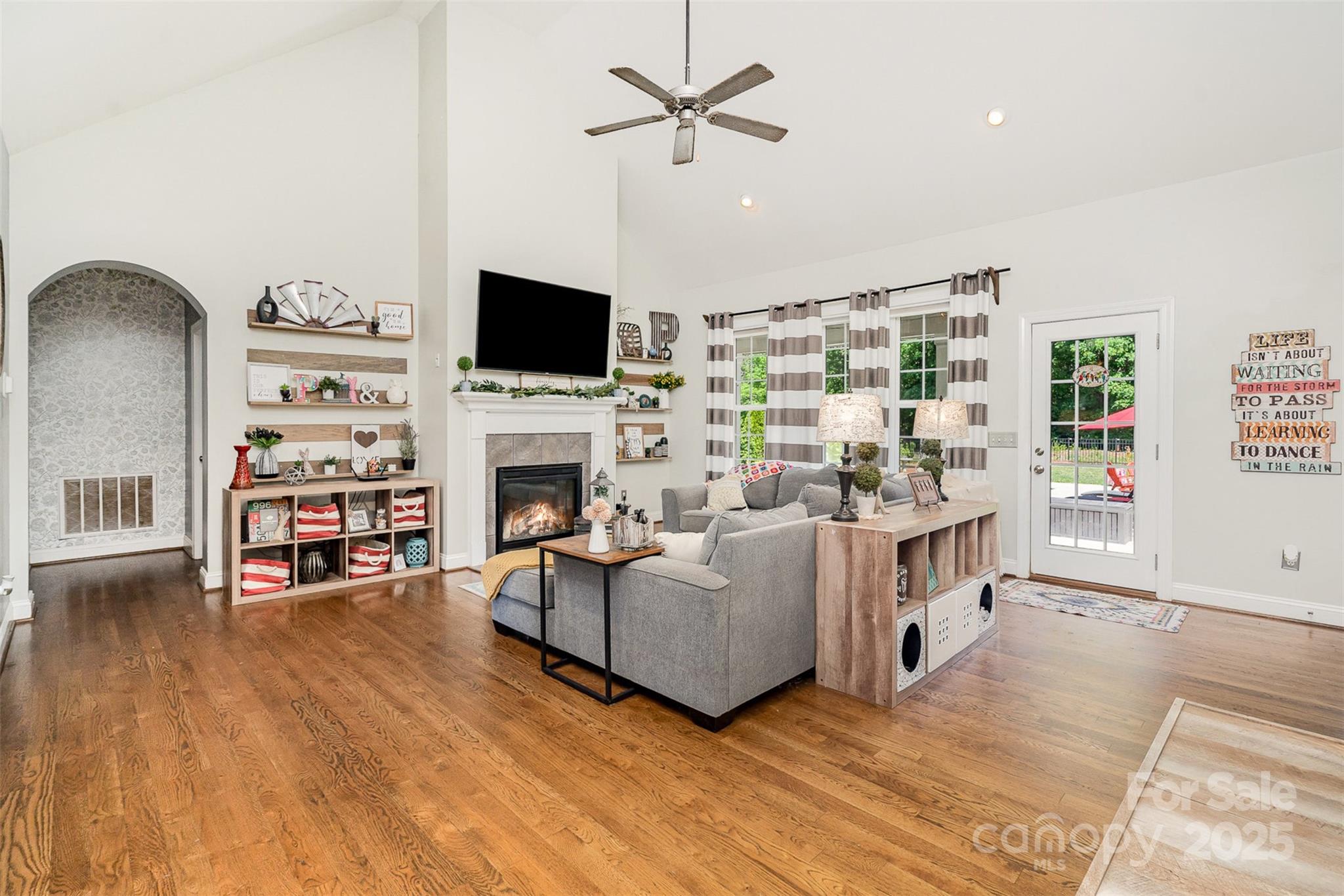6603 Havencrest Drive