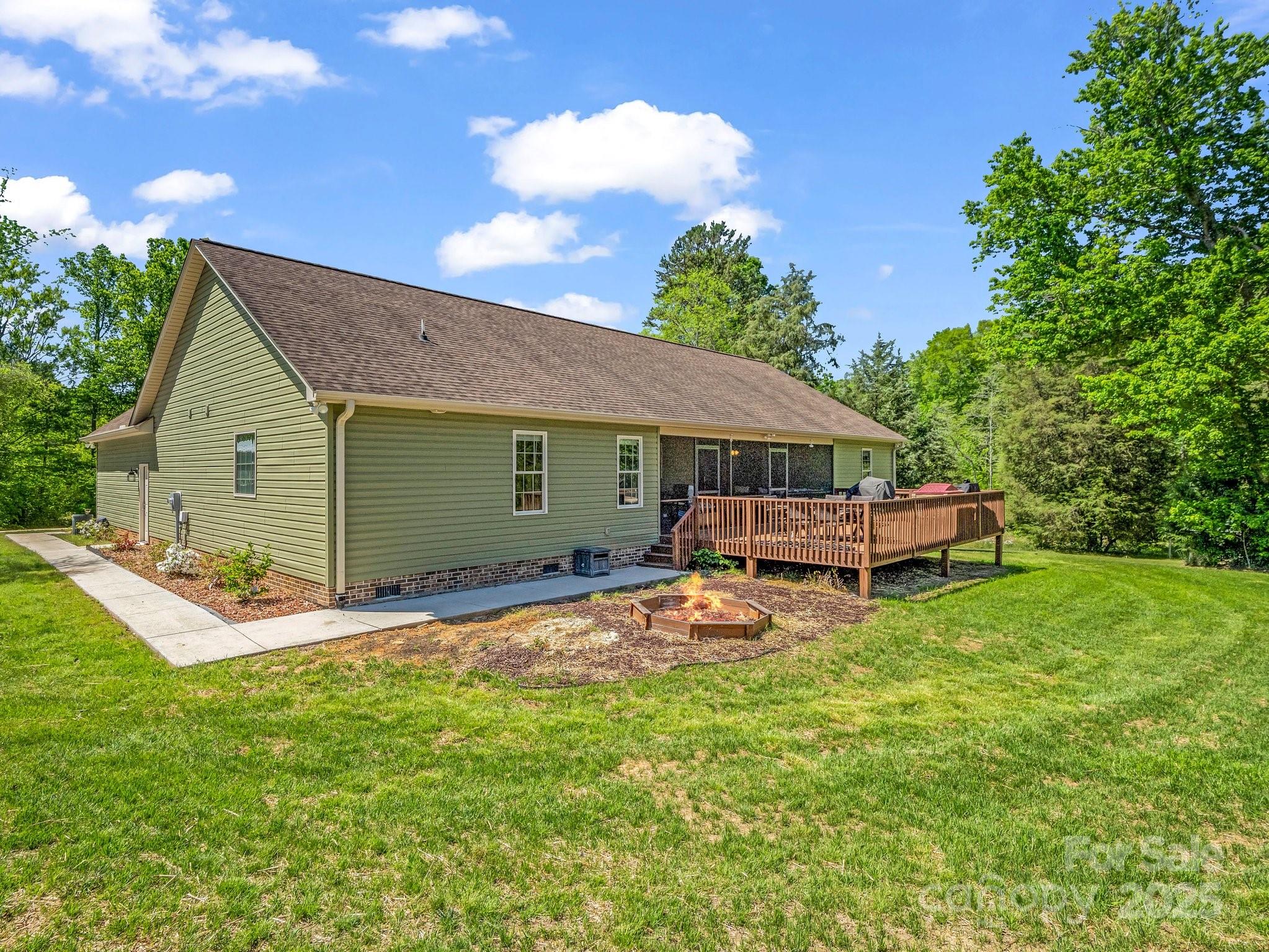 575 Hill Road