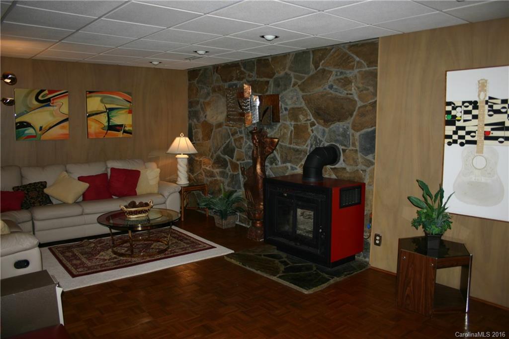 Tega Cay - Residential