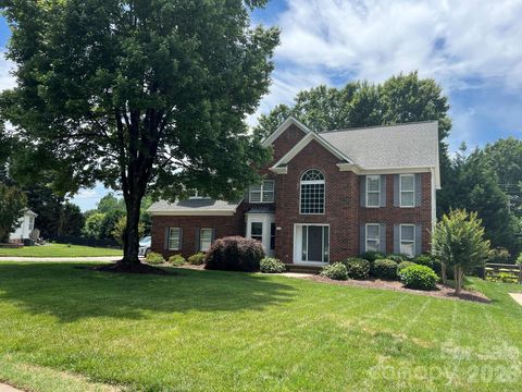 Photo of 21415 John Pines Drive, Cornelius, NC 28031 (MLS # 4388502)