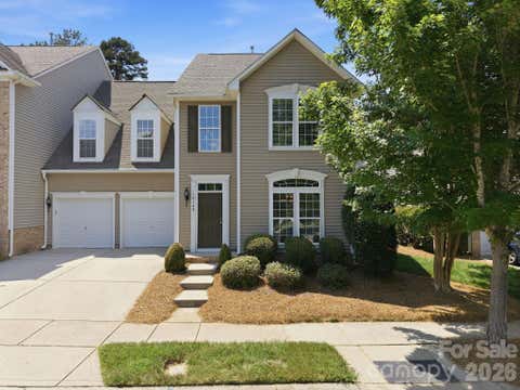 Photo of 10149 Linksland Drive, Huntersville, NC 28078 (MLS # 4386640)