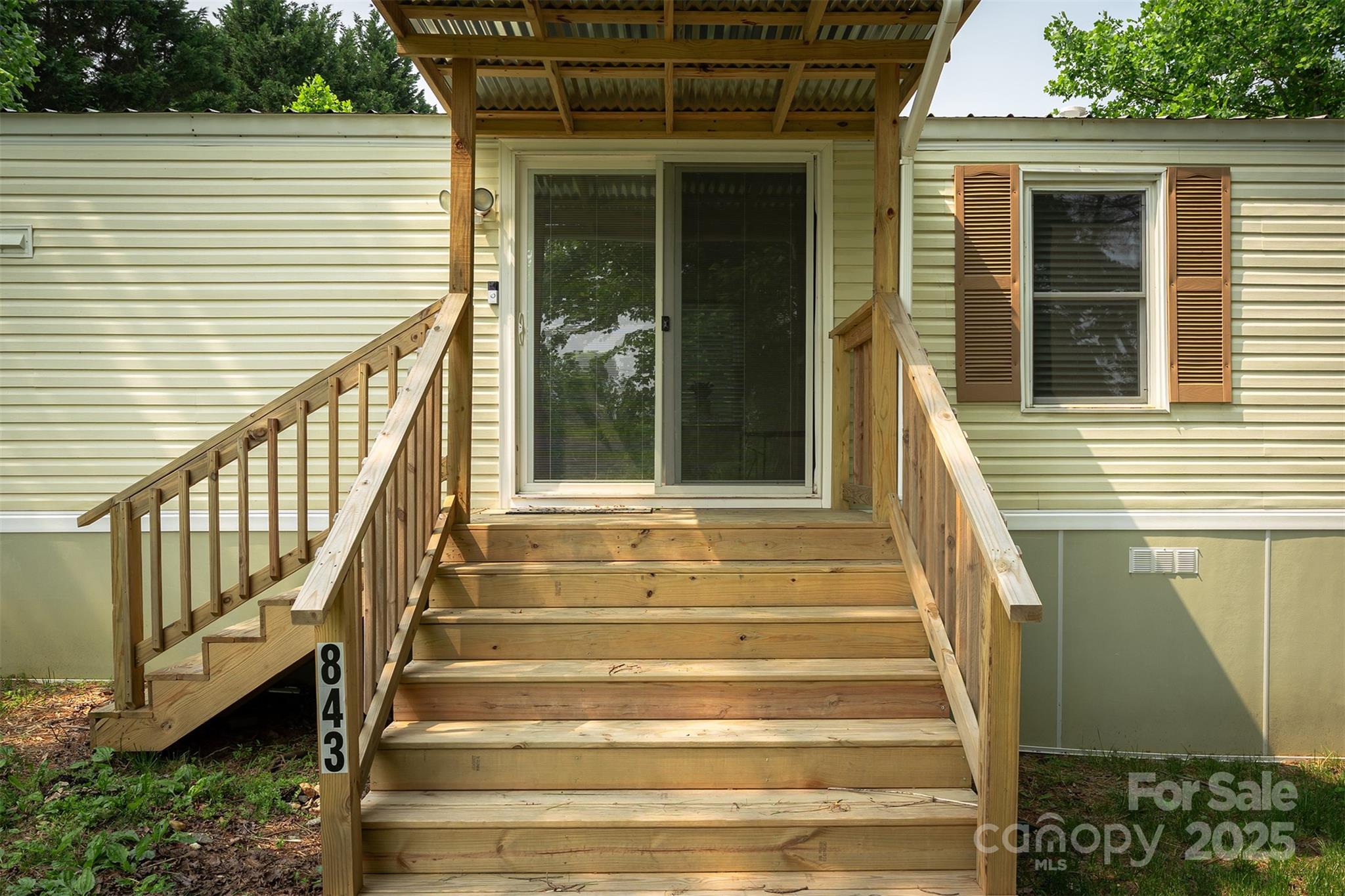 843 Deep Gap Loop Road