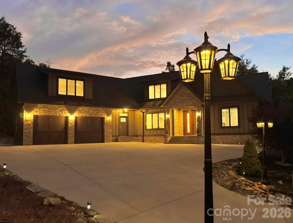 8 Lakeview Drive
