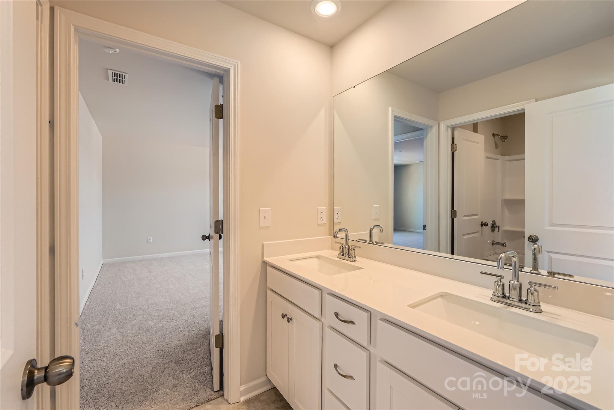 Elizabeth - Residential