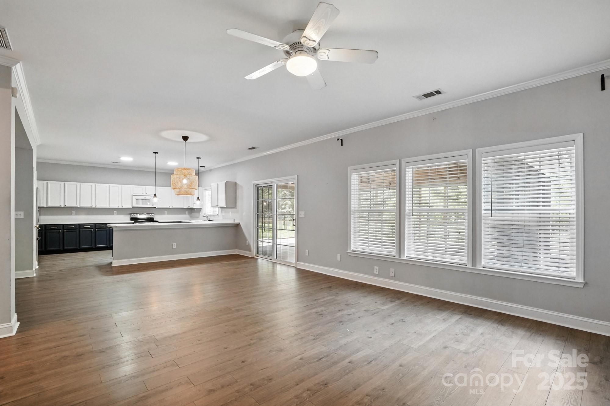 9139 Seamill Road