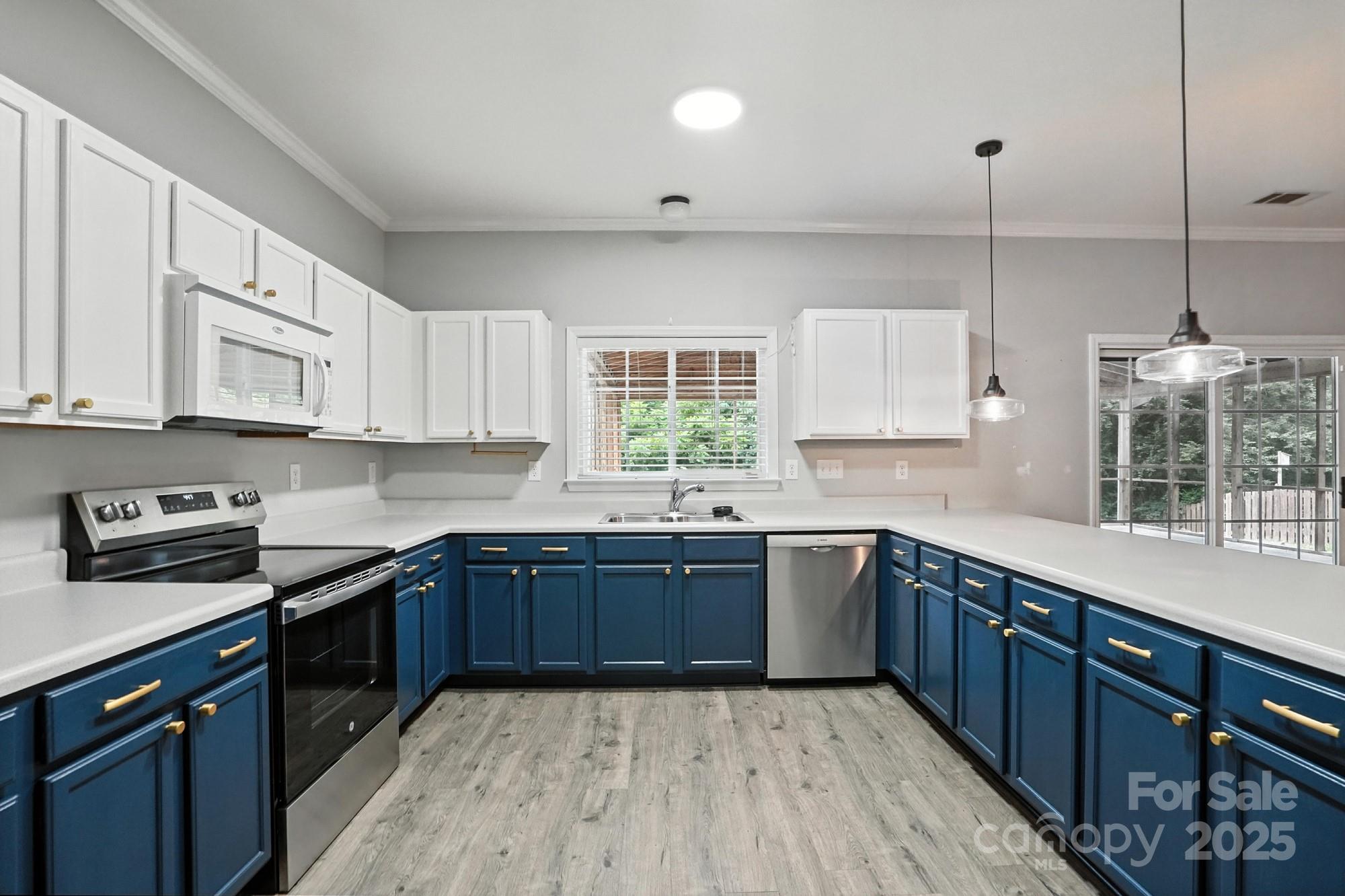 9139 Seamill Road