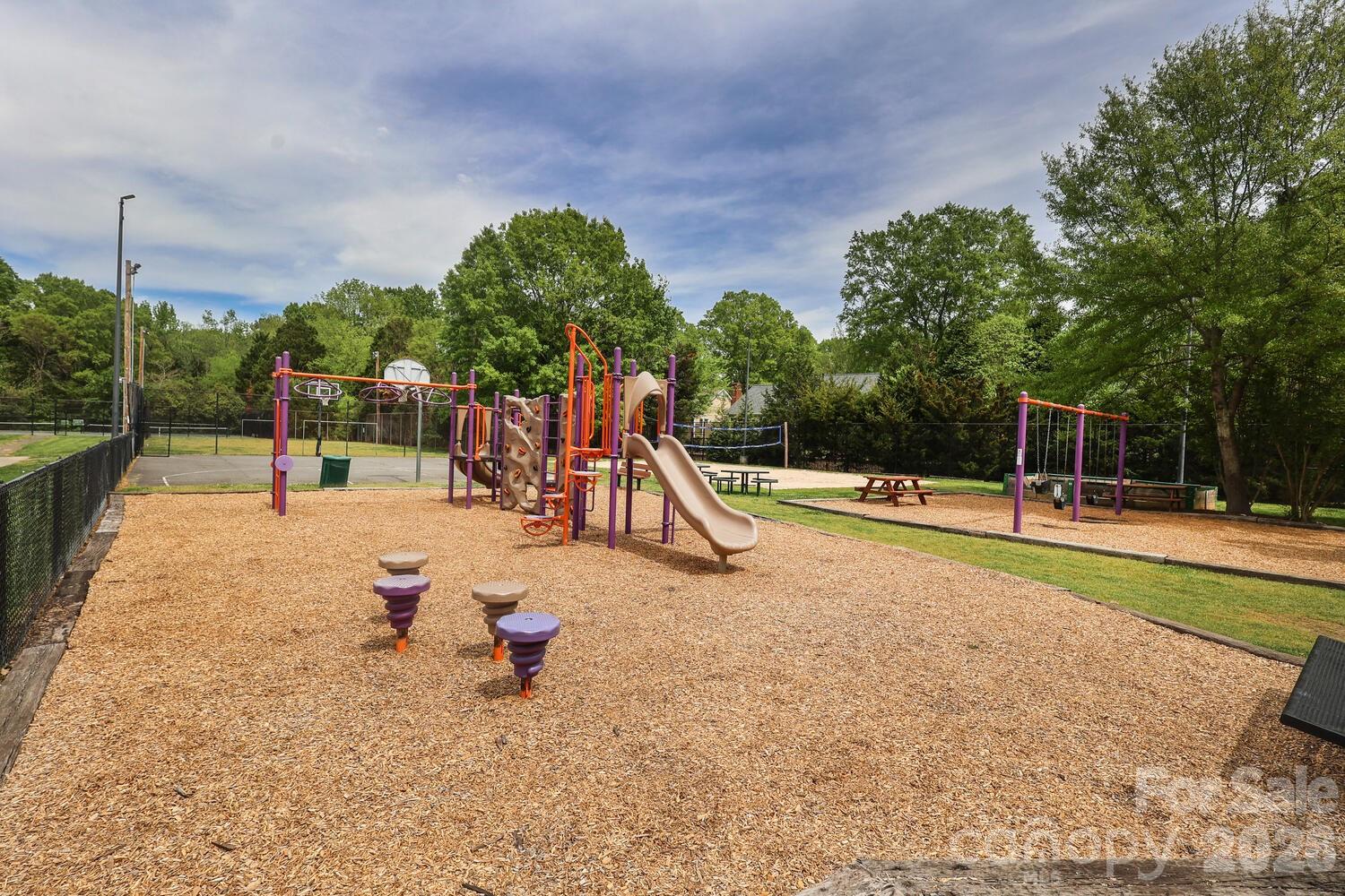 Candlewyck - Residential