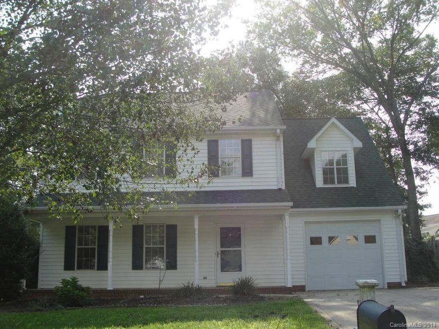 No HOA Subdivision. Minutes from Speedway Blvd and I 85. The Roof and HVAC were both replaced. It has a brightly lit breakfast area. There are bay windows in both dining room and breakfast area. The master bed has vaulted ceilings. Master Bath has dual vanities, garden tub with sep shower. It has new neutral carpet and paint throughout. The backyard seems much larger than .17 ac. Make appt. today!