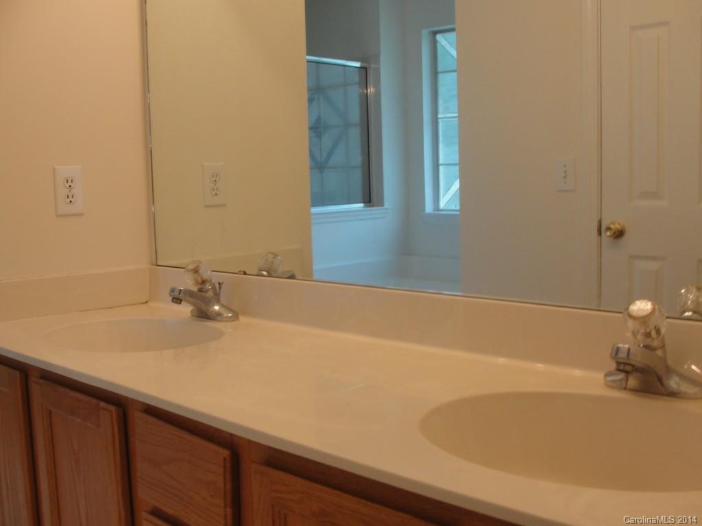 Ridge Crossing - Residential