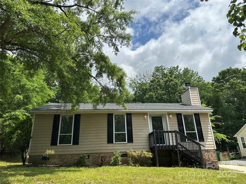 8000 Tiburon Circle Charlotte NC 28215