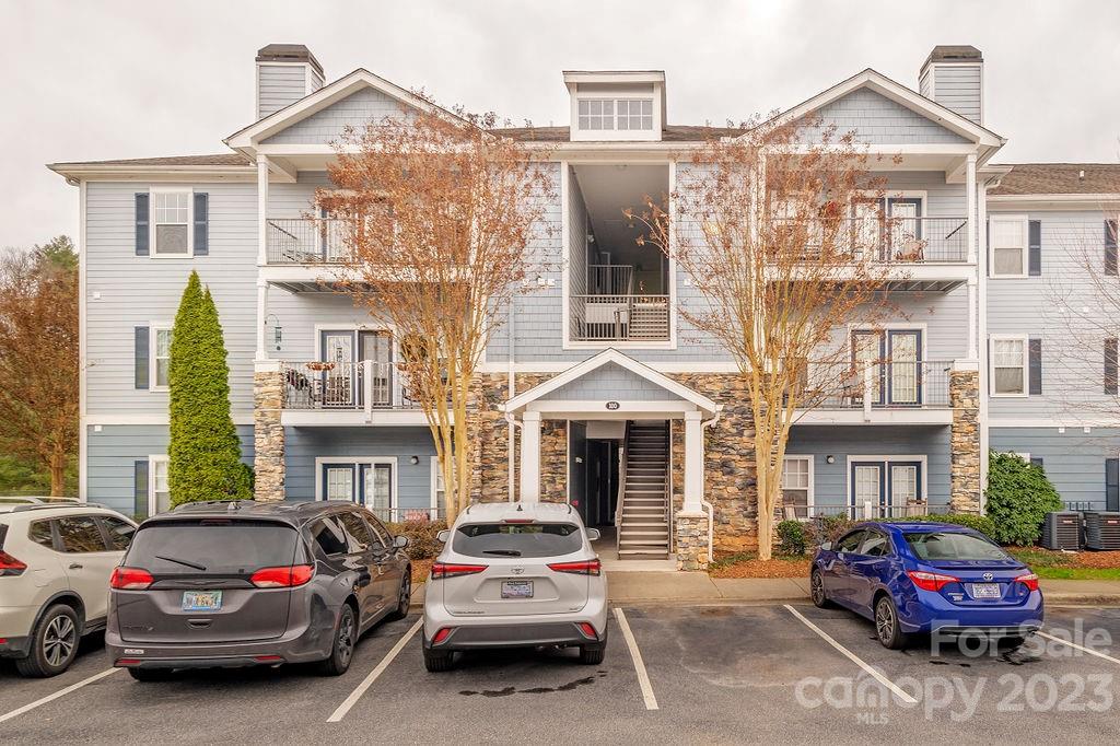 Seasons At Biltmore Lake - Residential