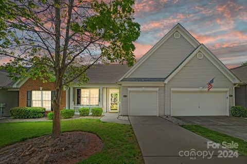 Photo of 4729 Willow Glen Road, Harrisburg, NC 28075 (MLS # 4127769)