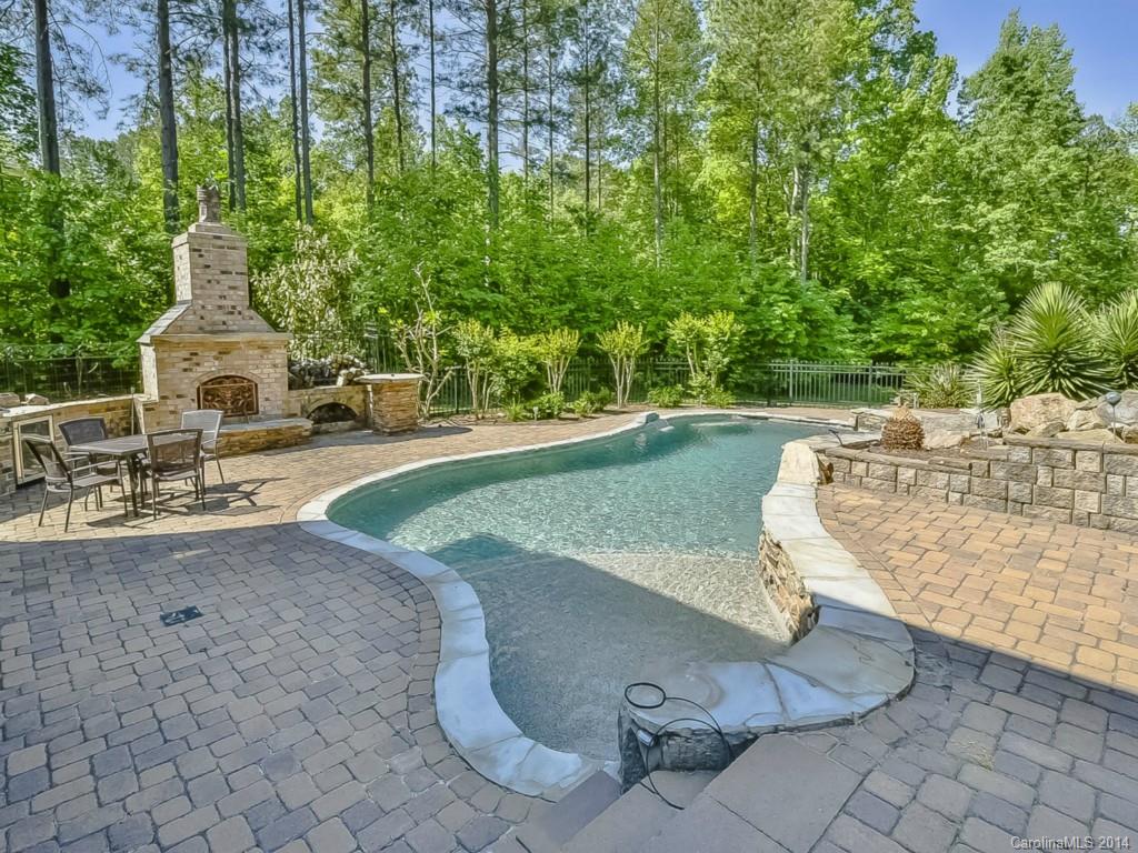 Mallard Pointe - Residential