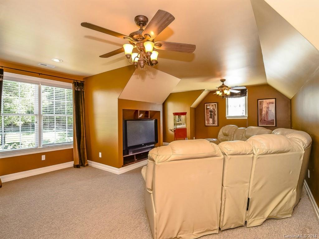 Mallard Pointe - Residential