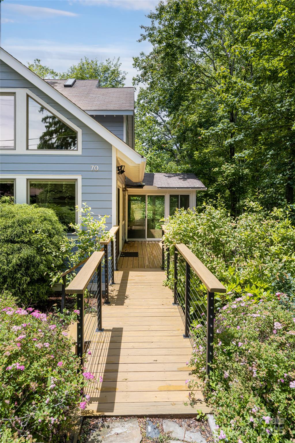 70 Crabapple Lane
