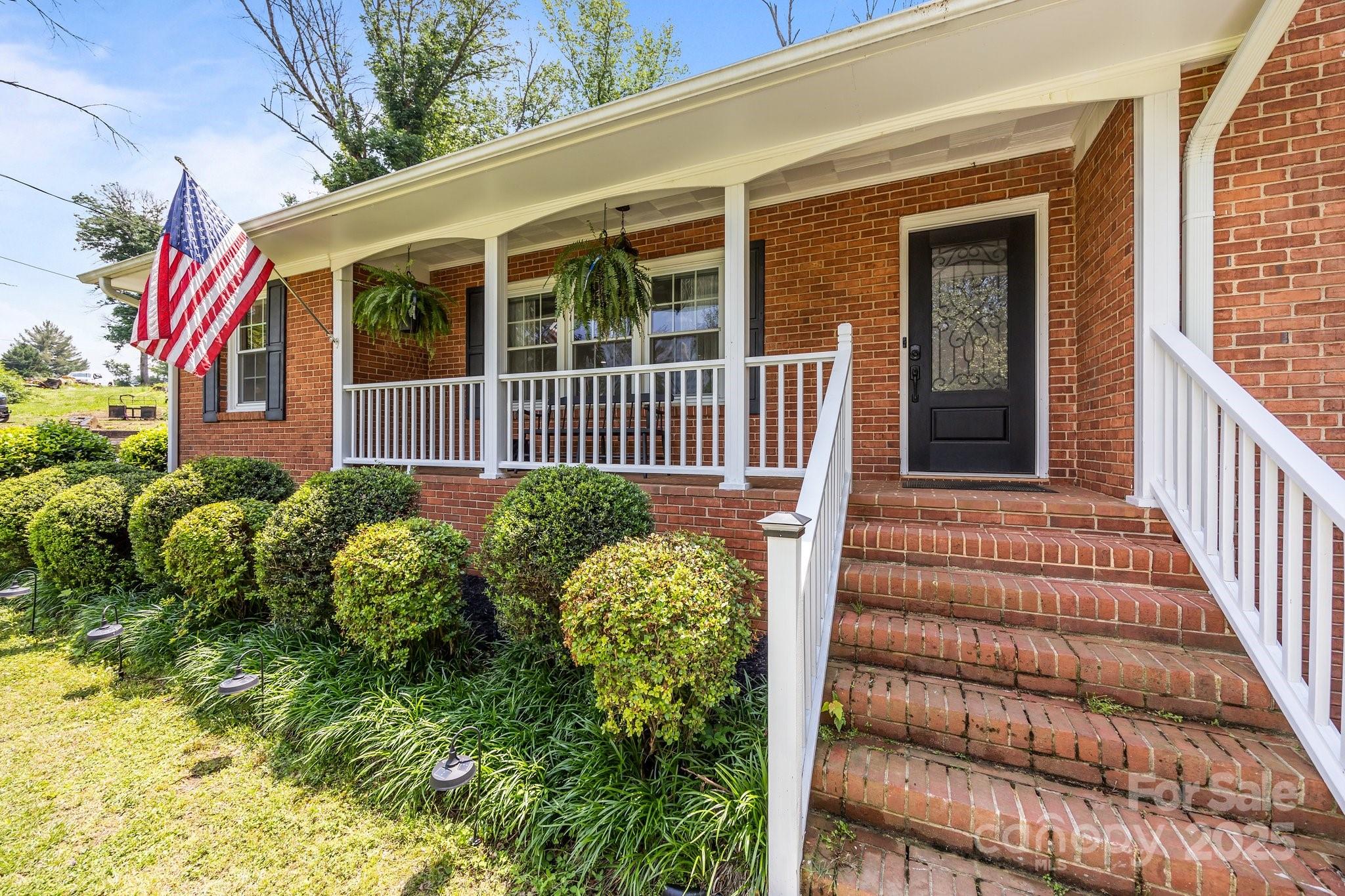 2076 Junction Road
