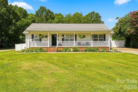 Photo of 132 Kendra Drive, Mooresville, NC 28117 (MLS # 4415525)