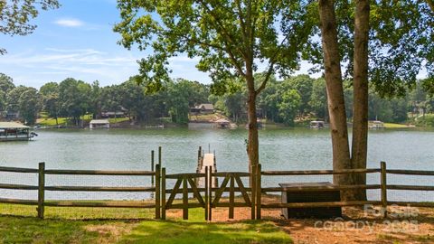 6836 Summer Hill Drive Denver NC 28037
