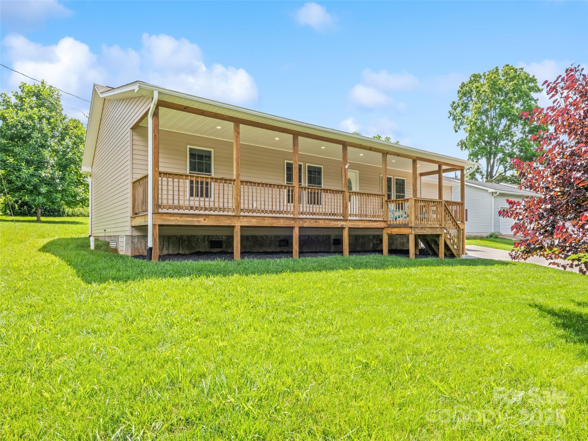 101 Meadowbrook Drive