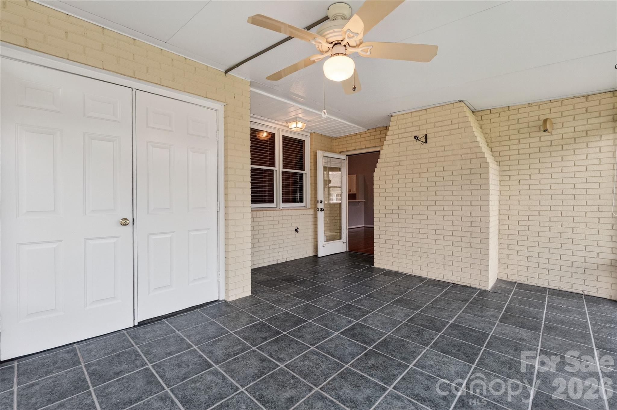 Twin Oaks - Residential