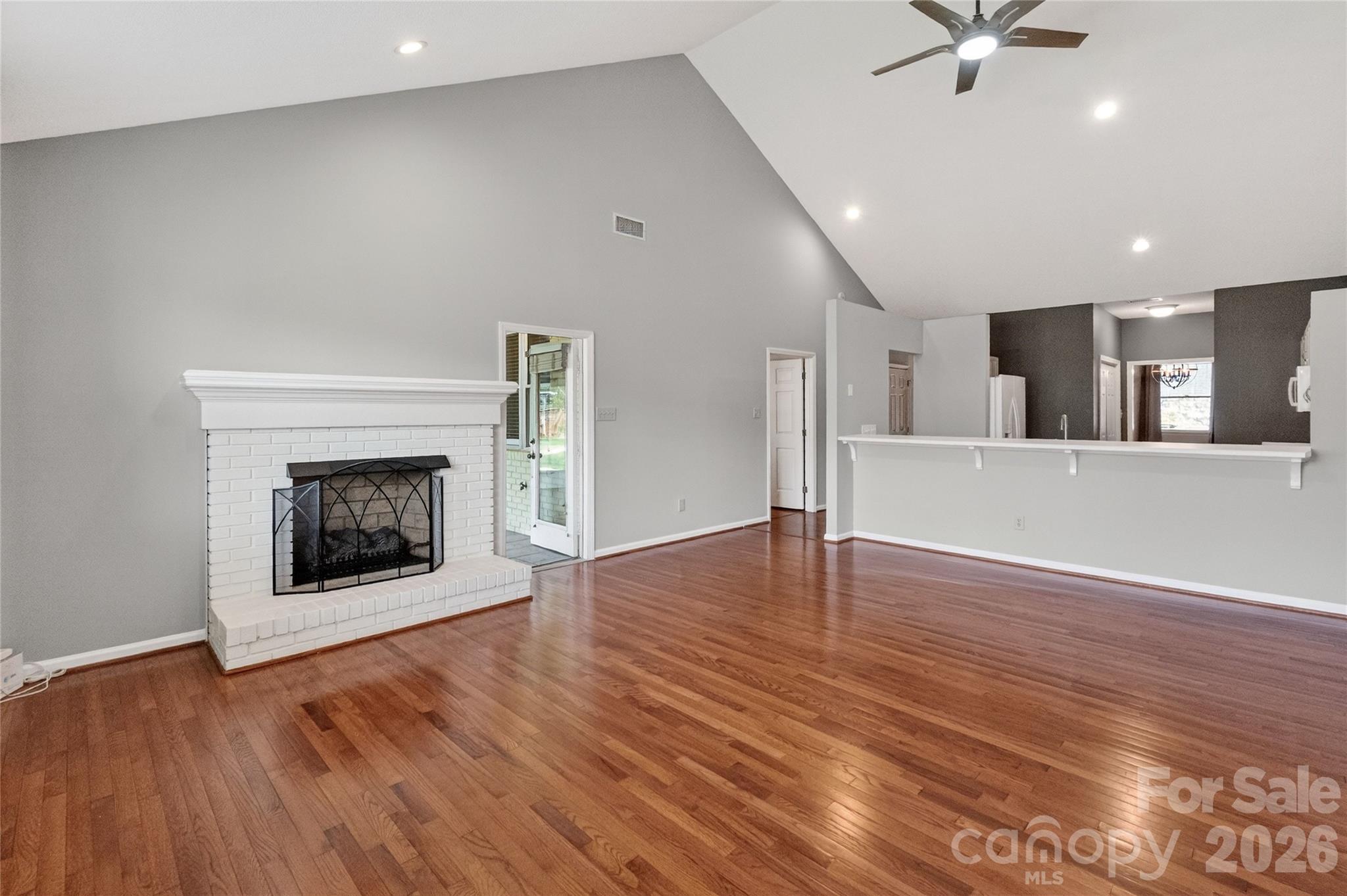 Twin Oaks - Residential