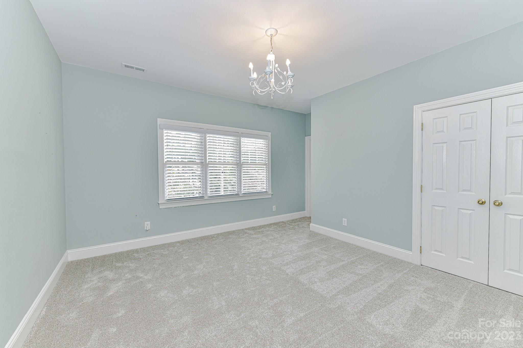 The Peninsula - Residential