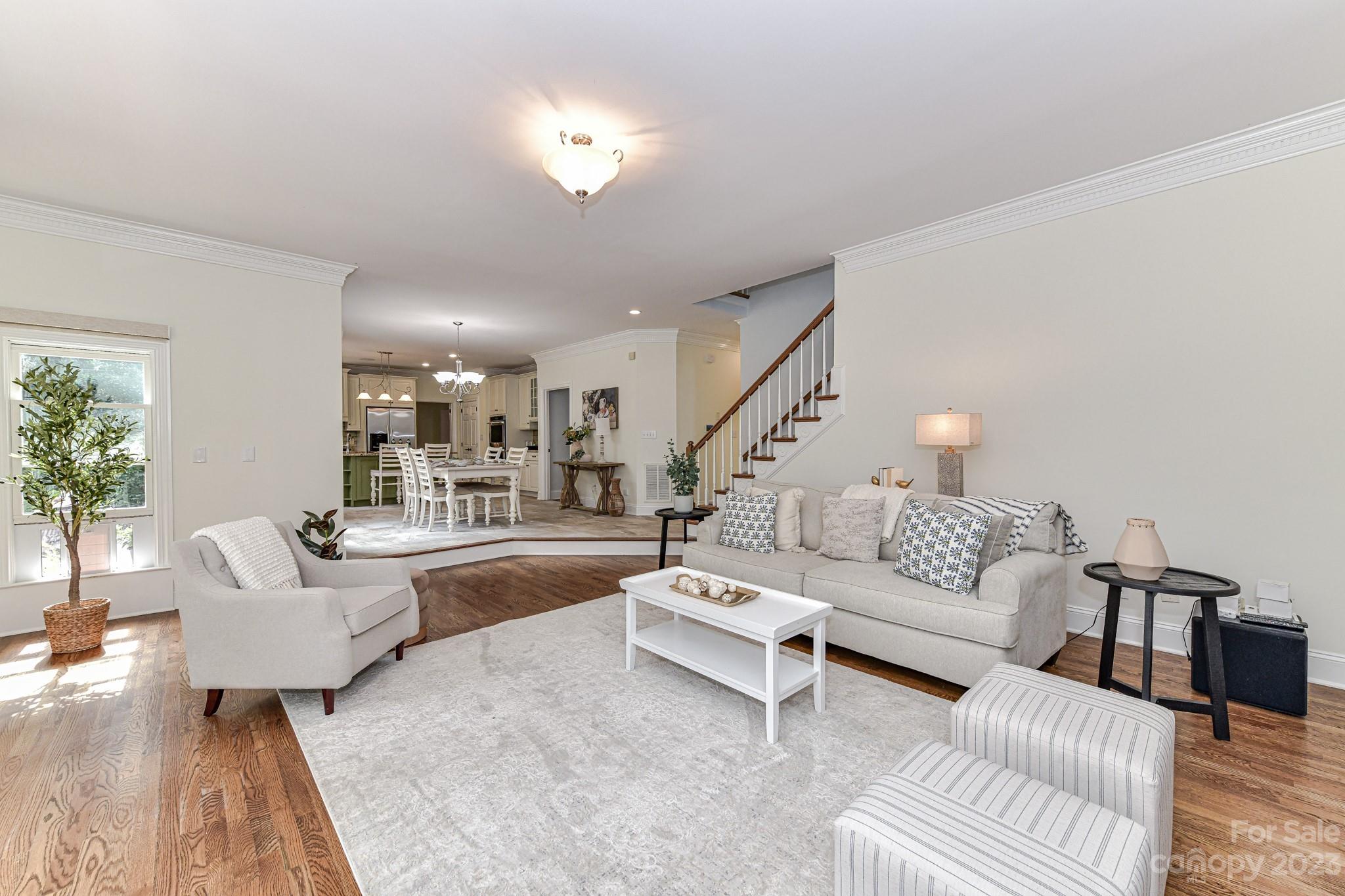 The Peninsula - Residential