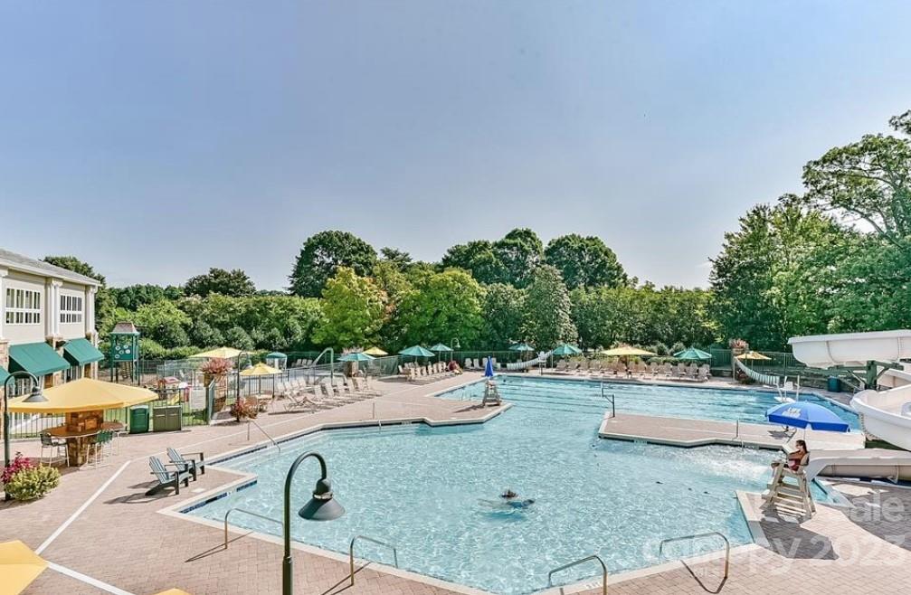 The Peninsula - Residential