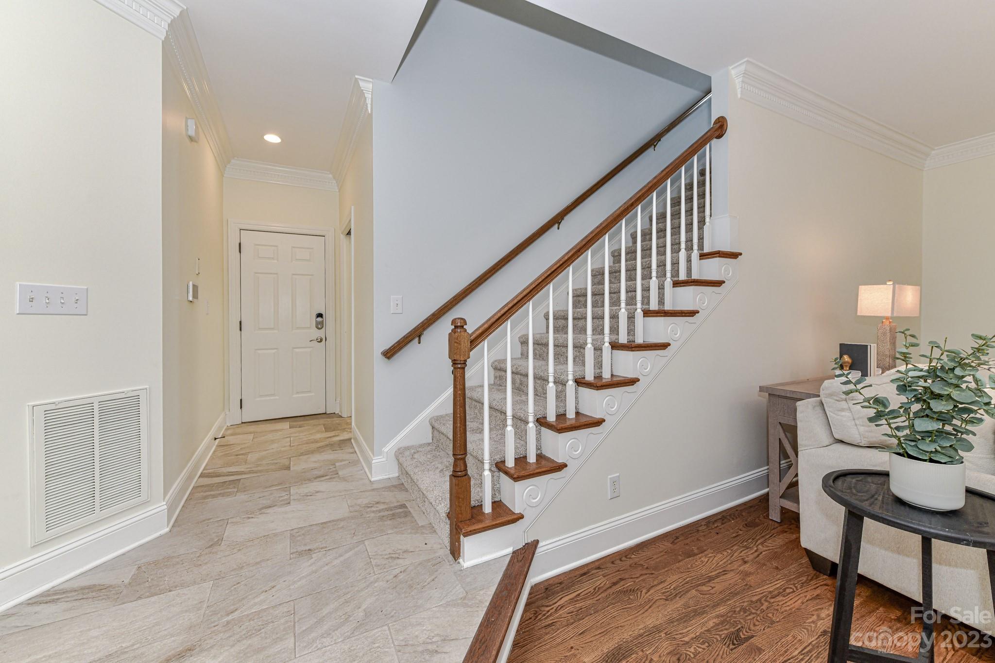 The Peninsula - Residential