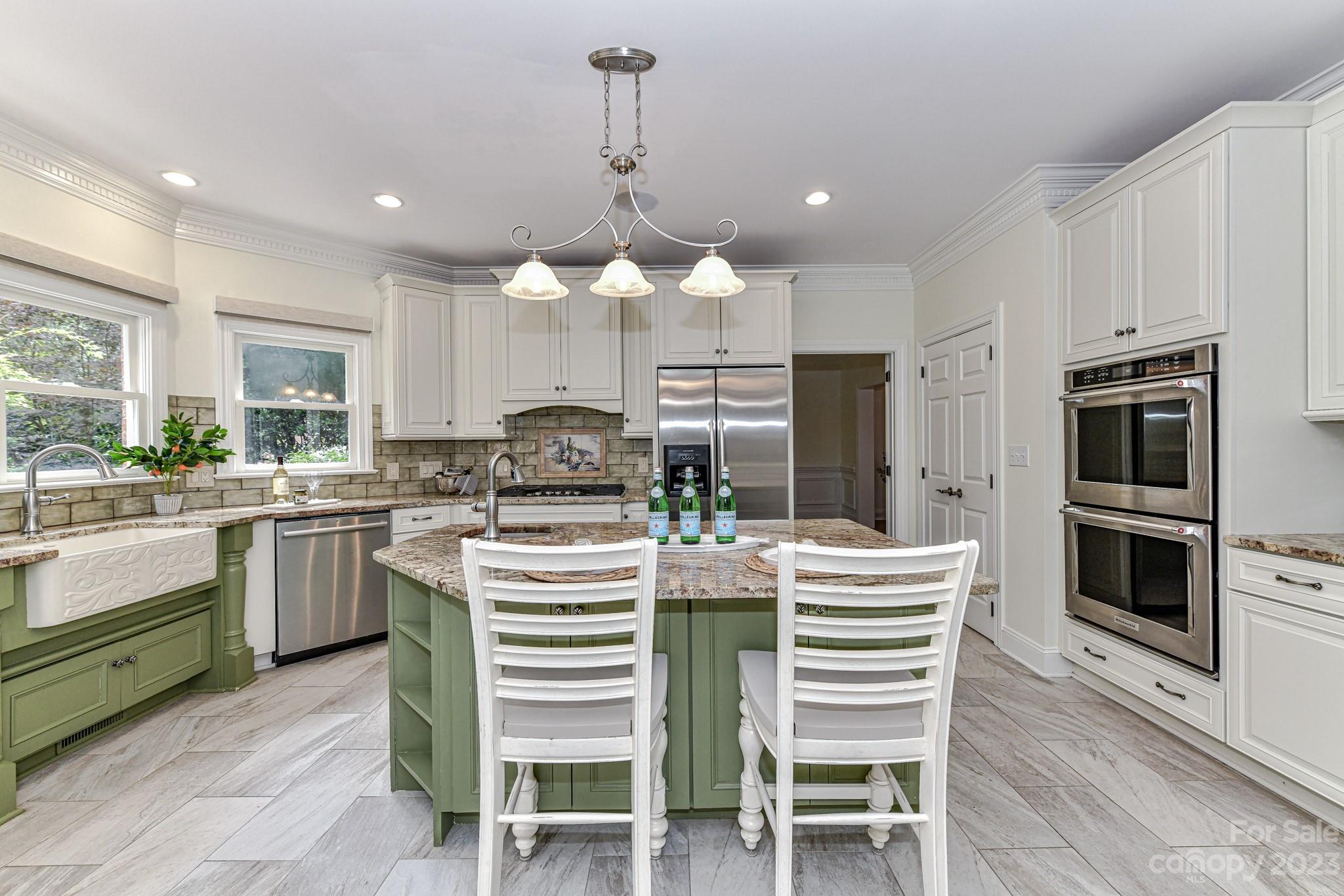 The Peninsula - Residential