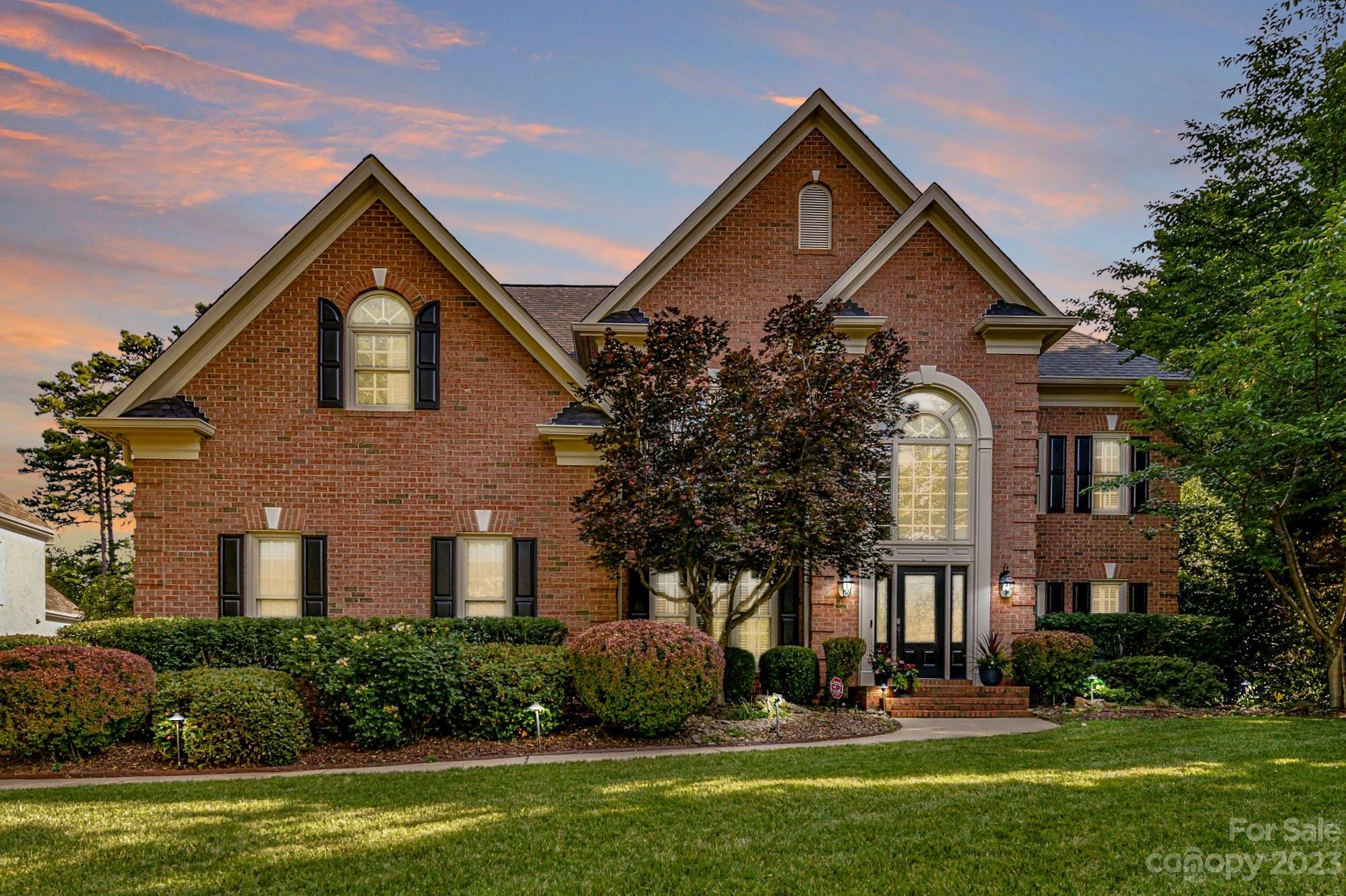 The Peninsula - Residential