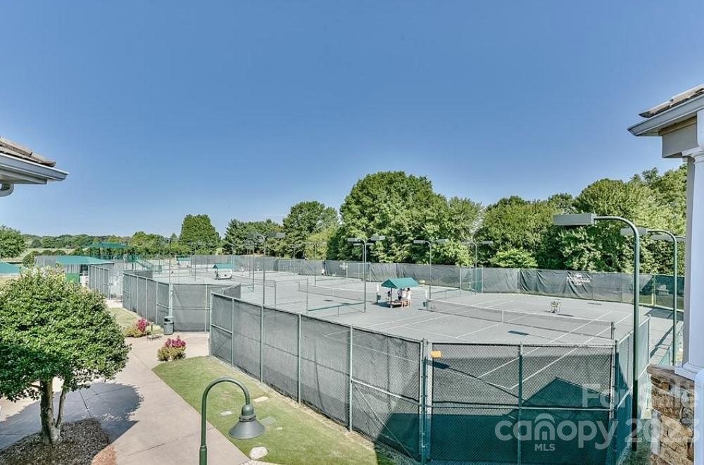 The Peninsula - Residential