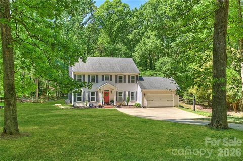 5525 Lancelot Drive Charlotte NC 28270