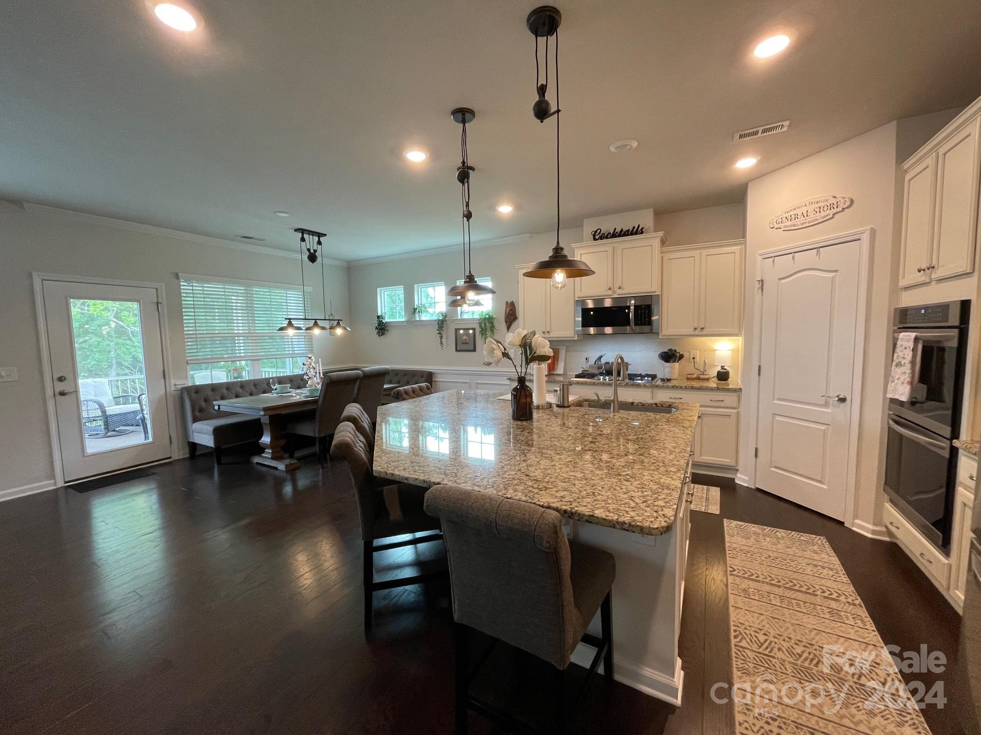 Tree Tops - Residential