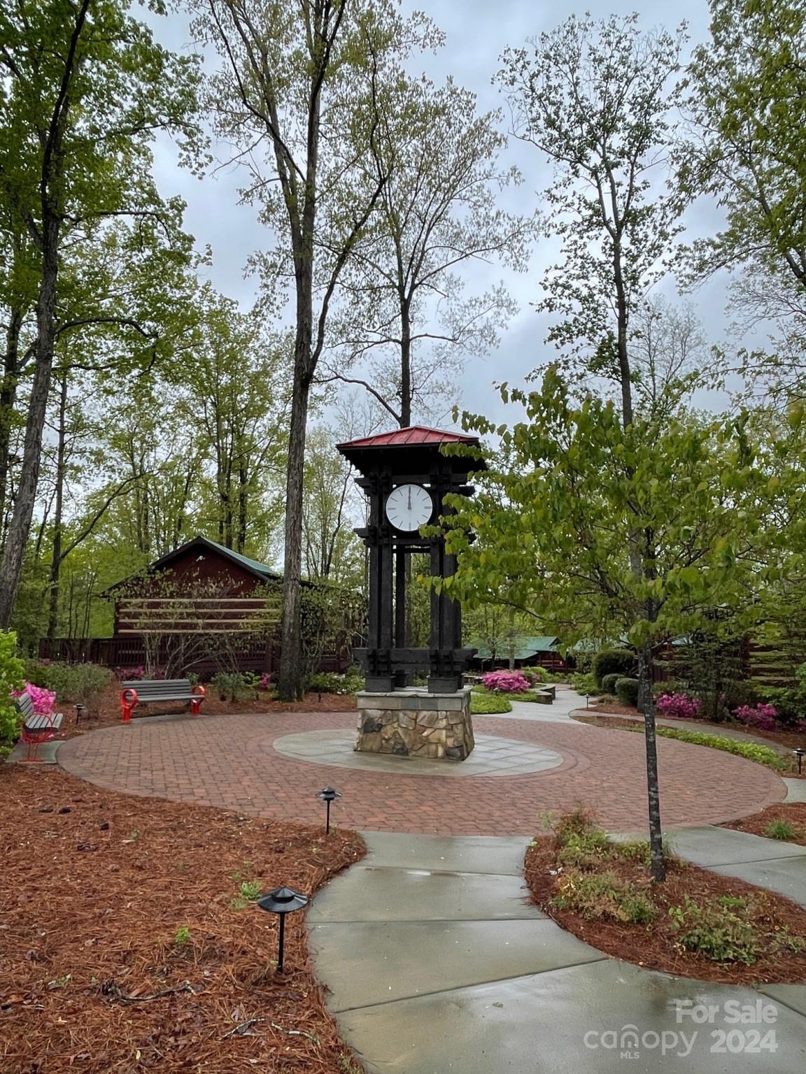 Tree Tops - Residential